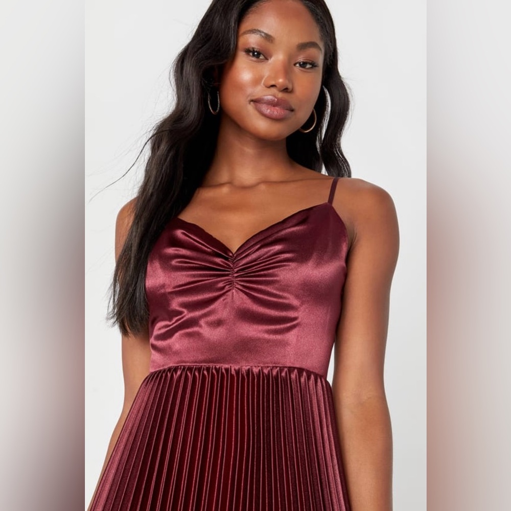 Lulu’s satin pleated maxi dress